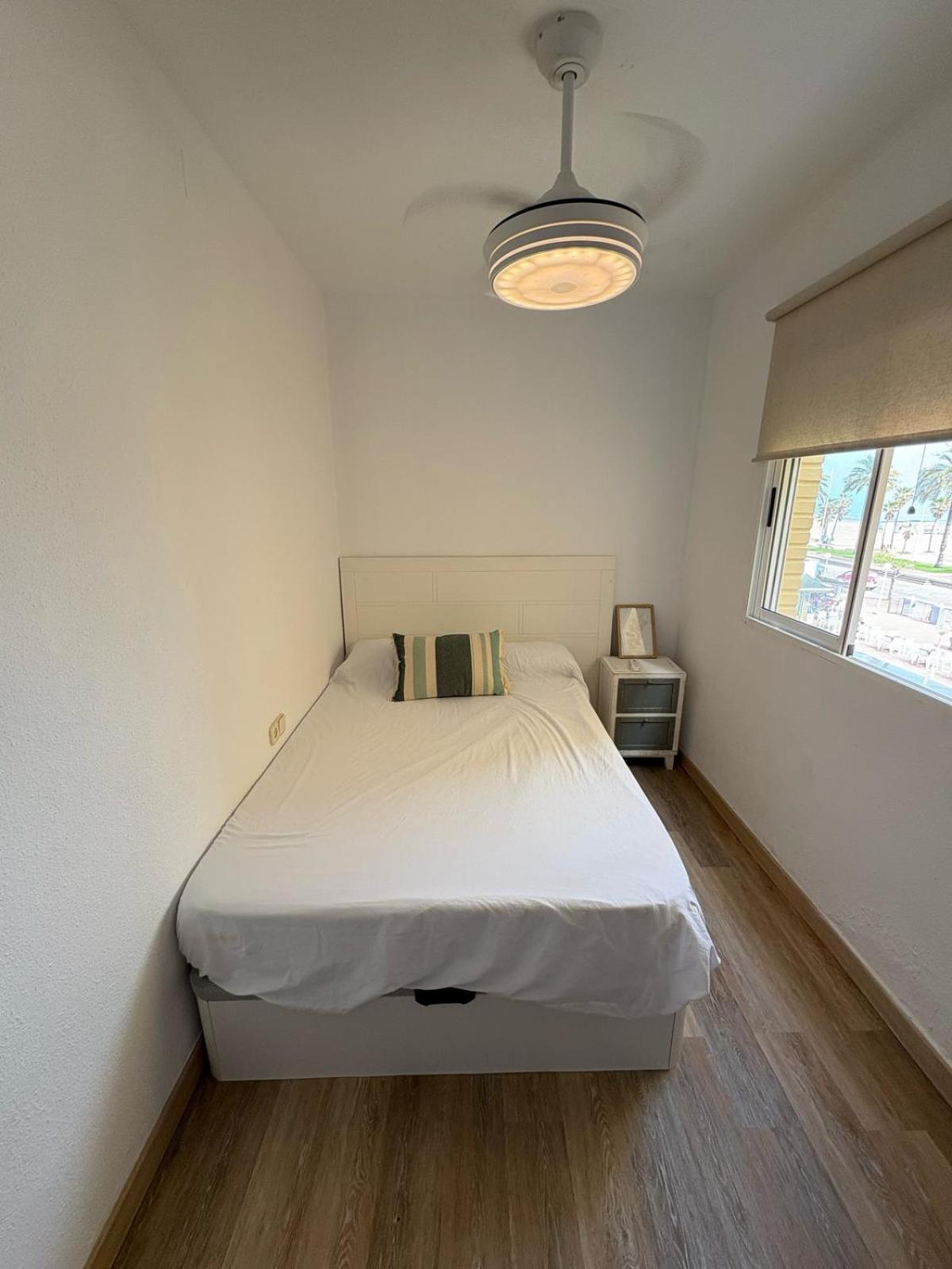 Apartamento 1ª Linea En Playa De Gandia Eksteriør billede